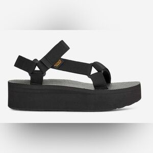 Teva Flatform Universal Sandals